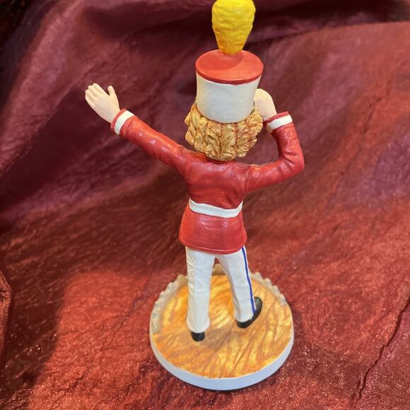 Vintage Danbury Mint Shirley Temple "Poor Little Rich Girl" Figurine 5.5” - Picture 3 of 5